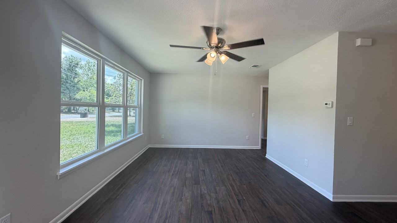 8534 Addison Rd #1 - Photo 3 of 14