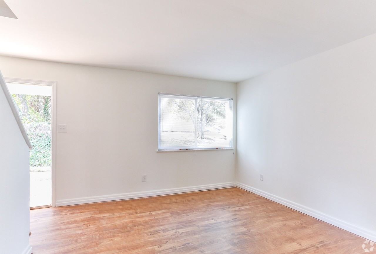 Highland Commons - Photo 4 of 50