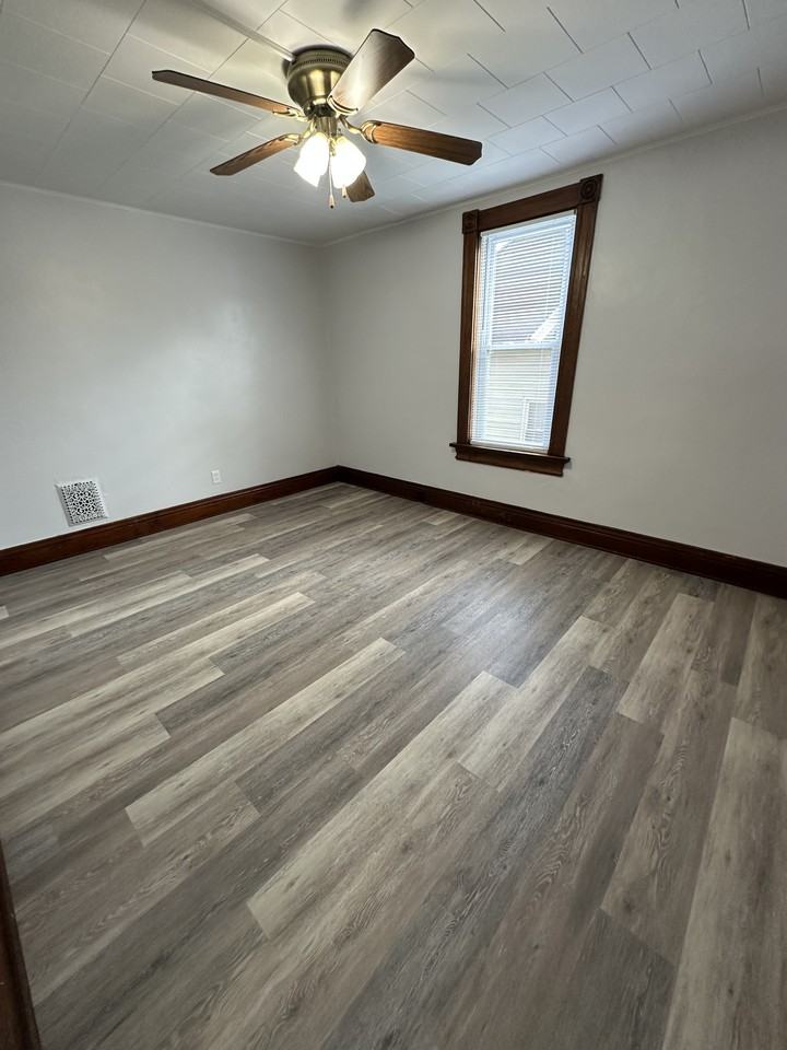 105 1/2 S 3rd St #105-1-2 - Photo 7 of 13