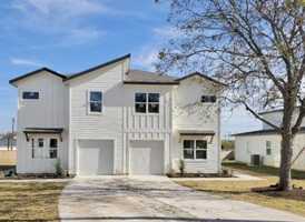 featured image of 216 E 20th St #218A