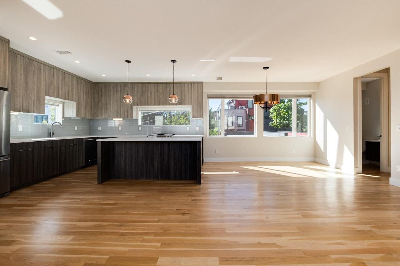 3422 W CONEJOS PL - Photo 7 of 44