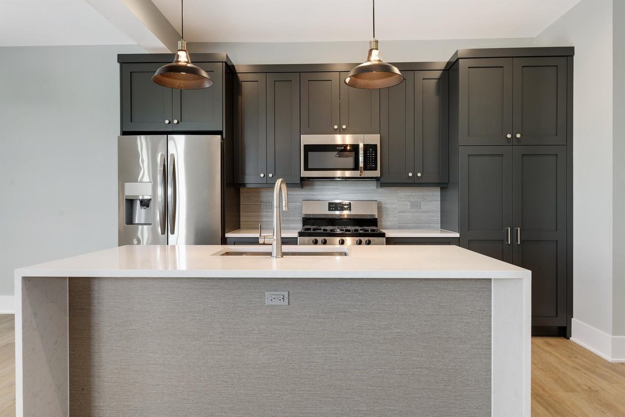 4646 N. Damen - Photo 3 of 27