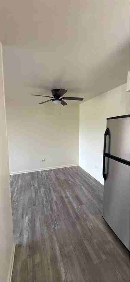 5710 108th Street - Photo 4 of 22