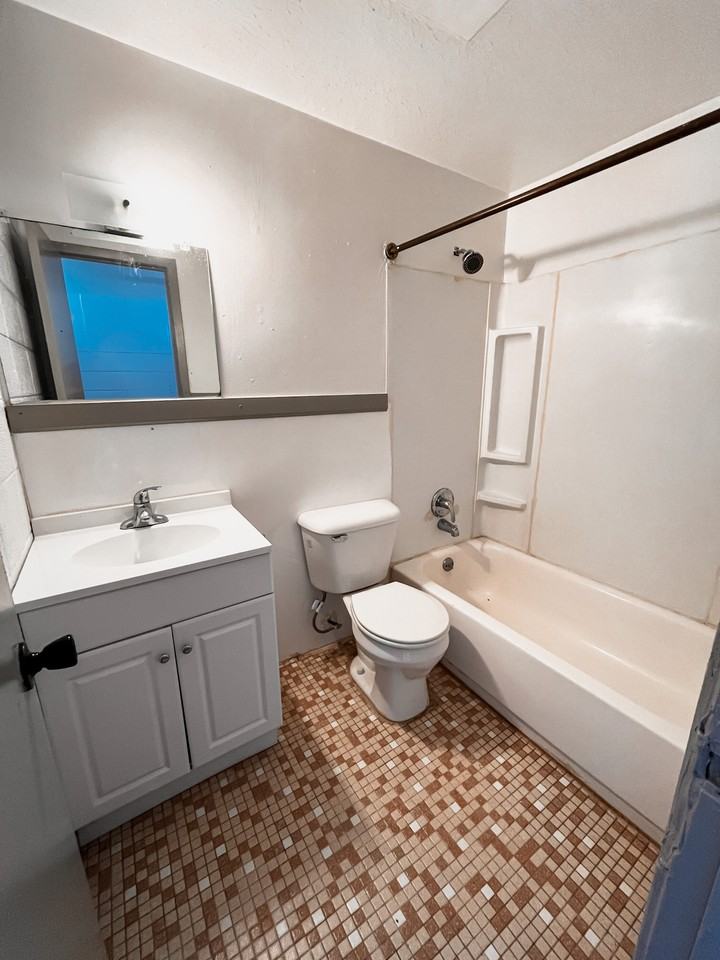 1050 East Clinton Avenue - Photo 7 of 7