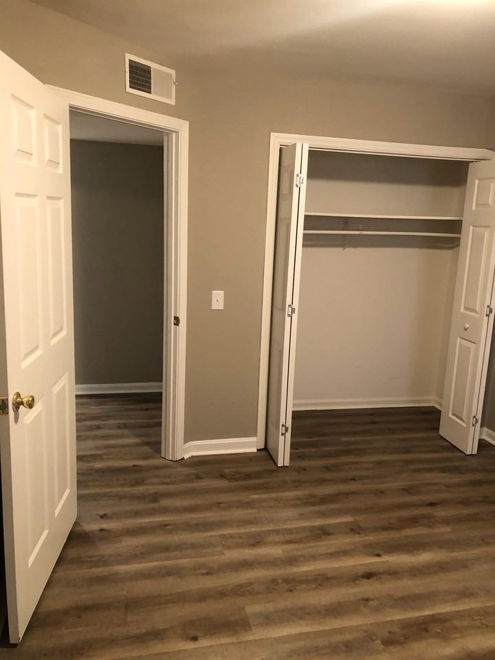 Signature Rentals - Photo 7 of 10