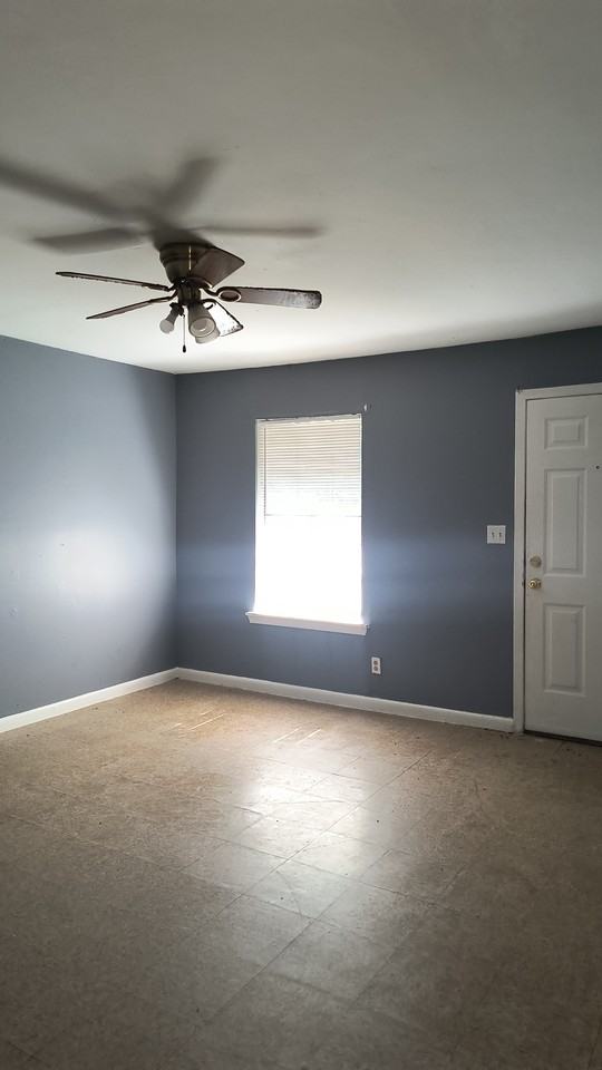 901 East 29th Avenue - Photo 5 of 12
