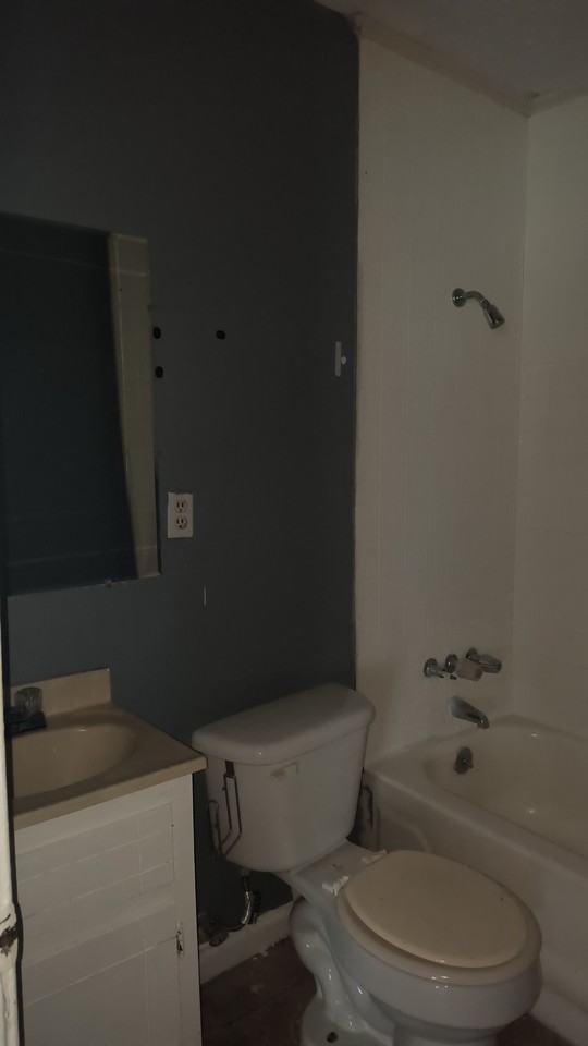 901 East 29th Avenue - Photo 6 of 12