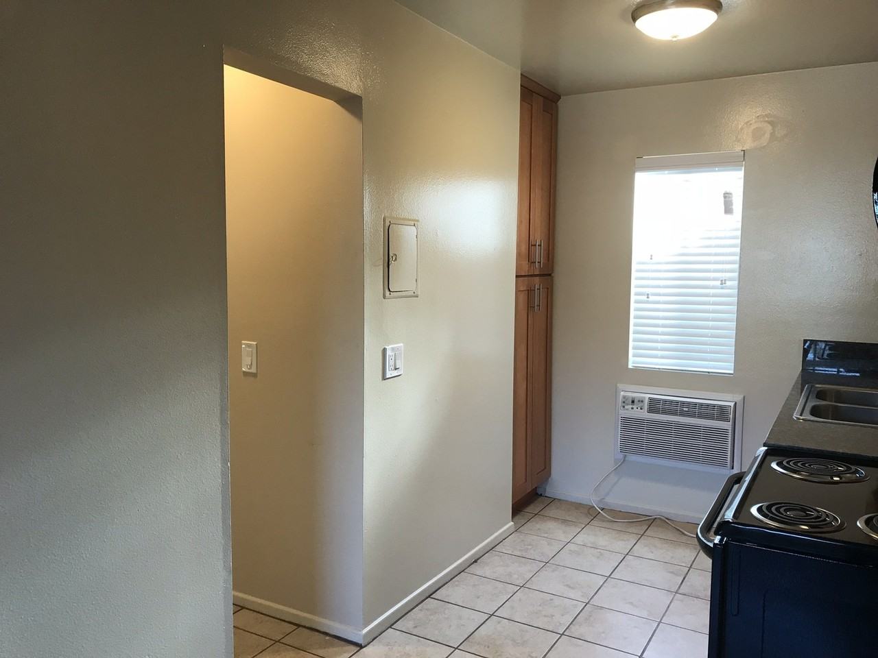 405 W Alameda Ave #L - Photo 6 of 14