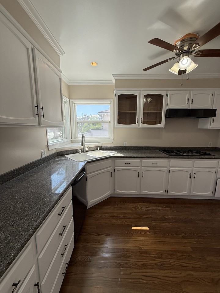 3111 W Jeffries Ave #1 - Photo 3 of 17