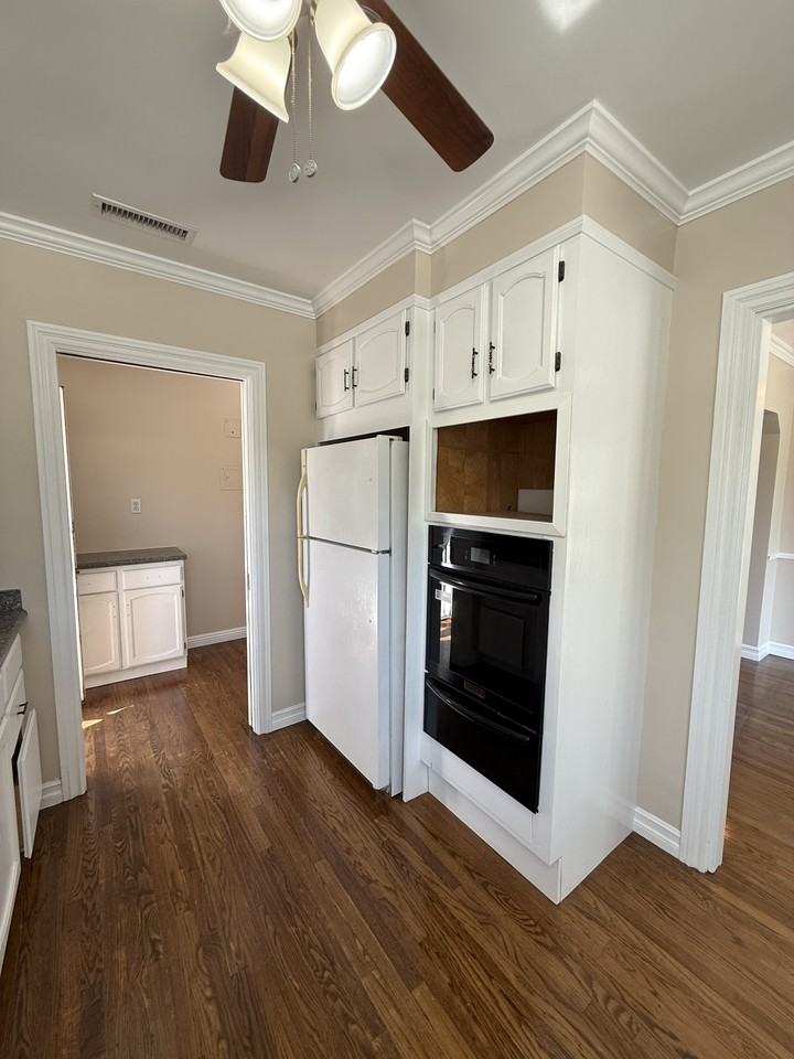 3111 W Jeffries Ave #1 - Photo 4 of 17