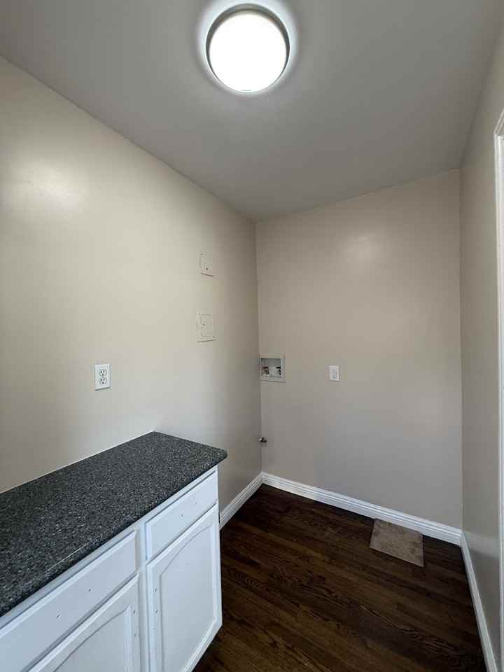 3111 W Jeffries Ave #1 - Photo 5 of 17