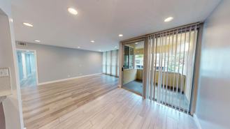 Huge Three Bedroom Available in West Hollywood - Photo 1 of 1