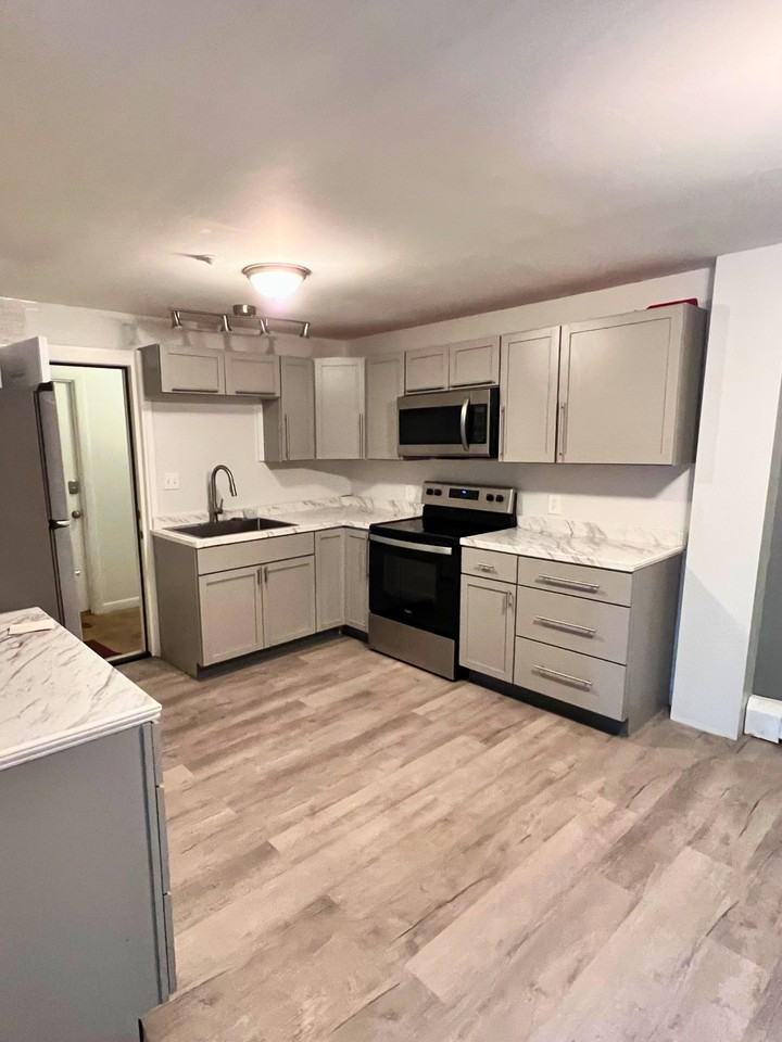 147 State Street - Photo 2 of 7