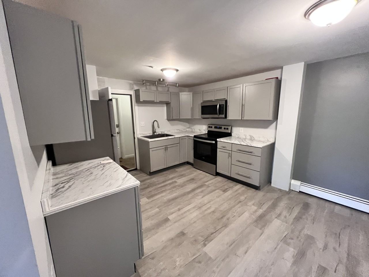 147 State Street - Photo 3 of 7