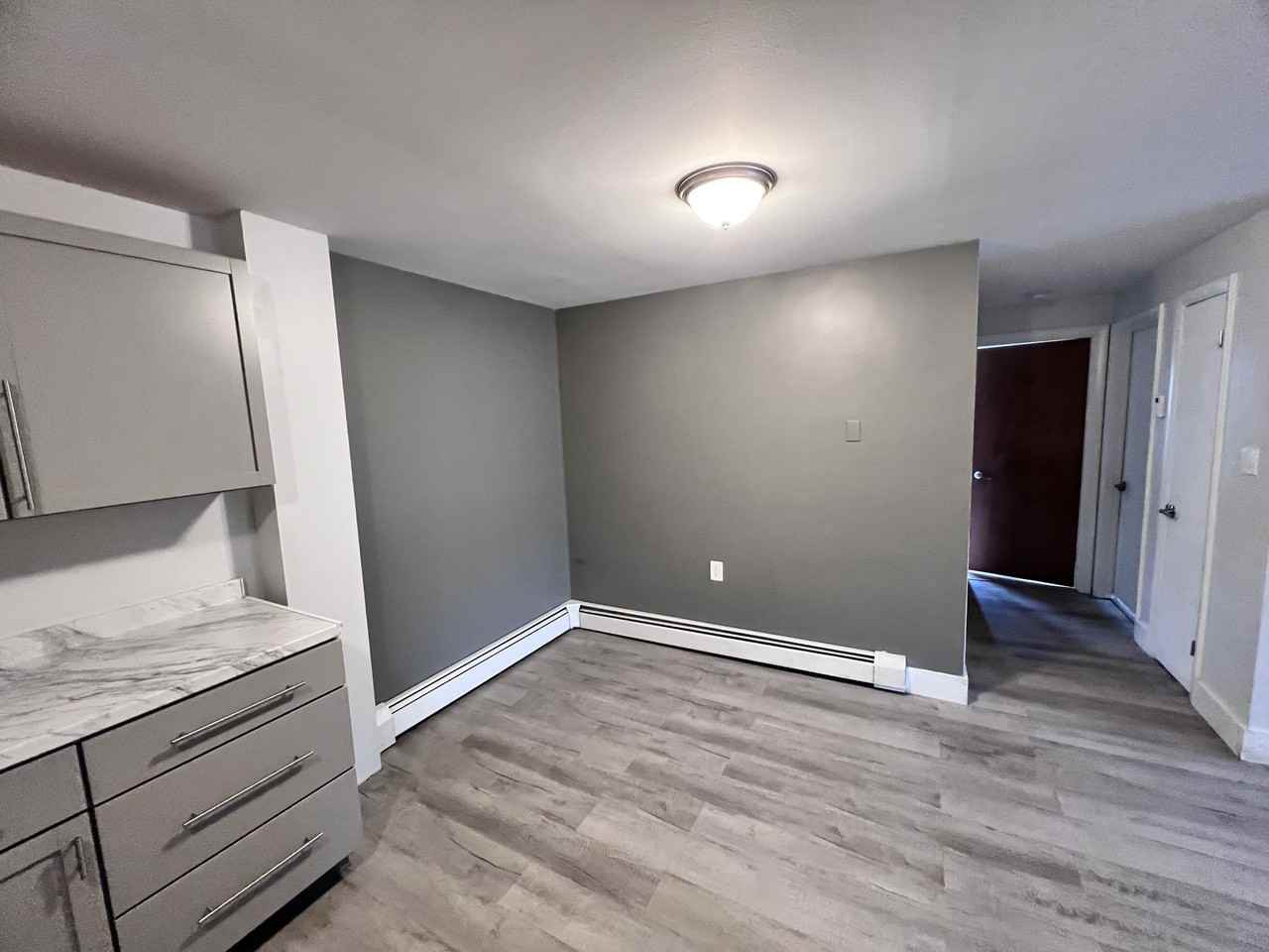 147 State Street - Photo 6 of 7