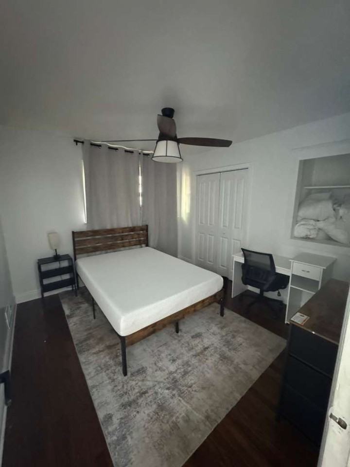 2380 Miriam Lane - Photo 2 of 4