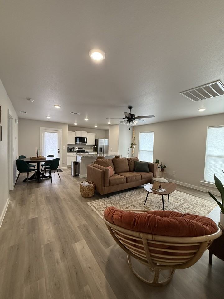 14507 Quanah Ave #1 - Photo 7 of 17