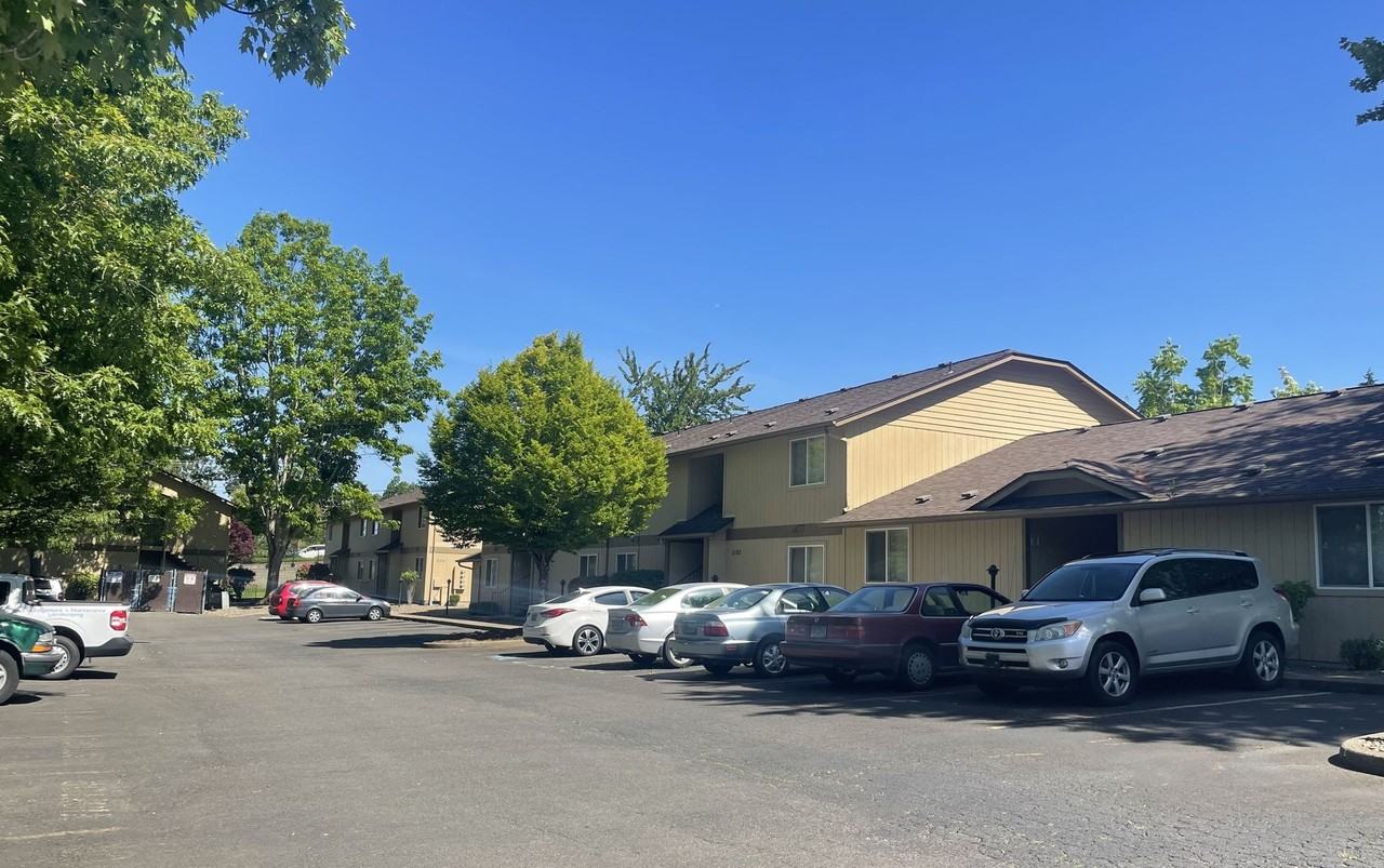 3106 Bluff Ave Se #20 - Photo 2 of 36