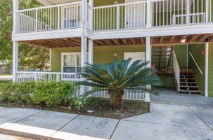 featured image of 435 E Canal Dr