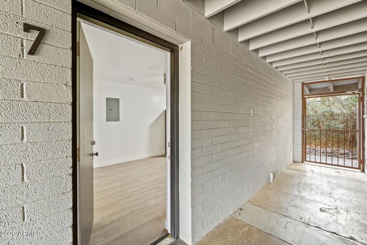1707 N 18th St #B7 - Photo 2 of 14