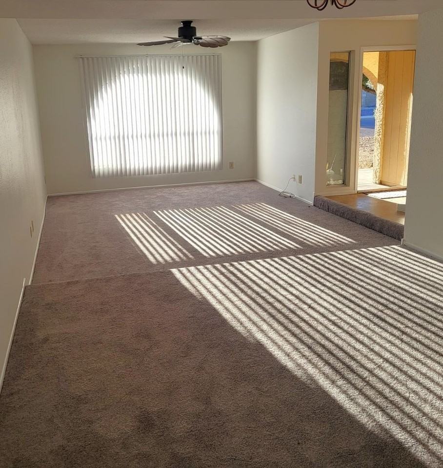 18243 N 43rd Dr - Photo 7 of 14