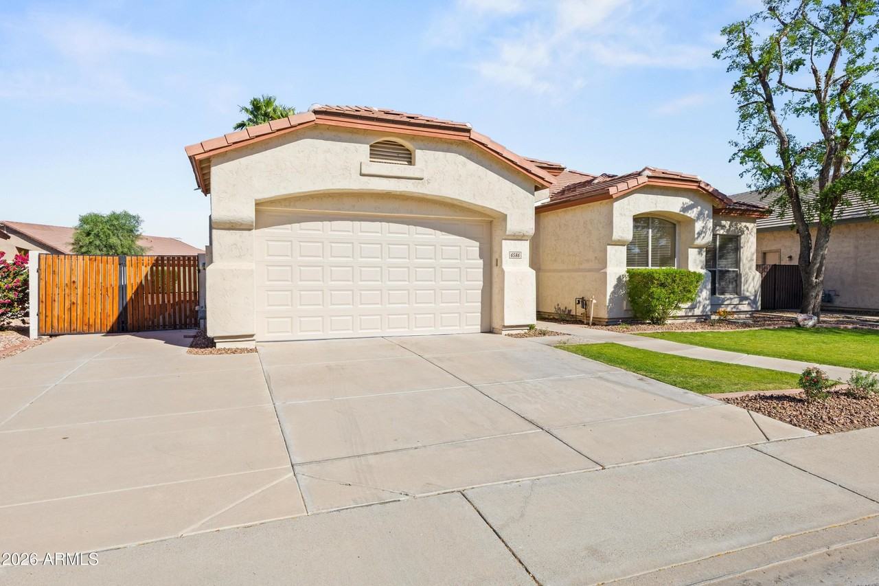 6586 W Oraibi Dr - Photo 2 of 33
