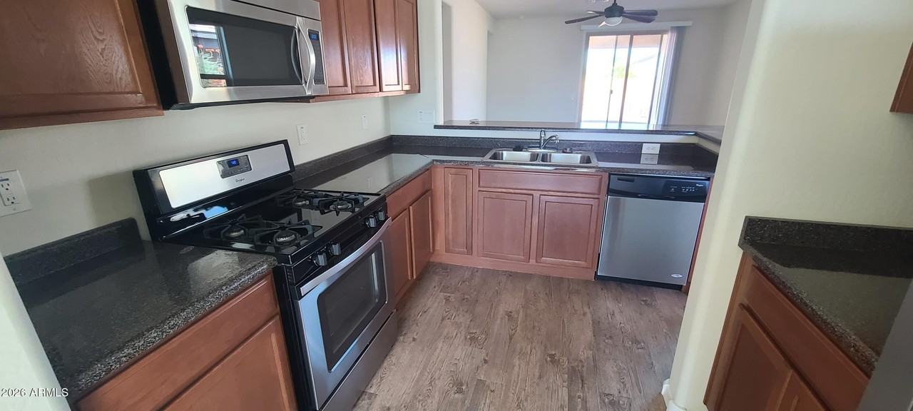 26086 W Sequoia Dr - Photo 4 of 15