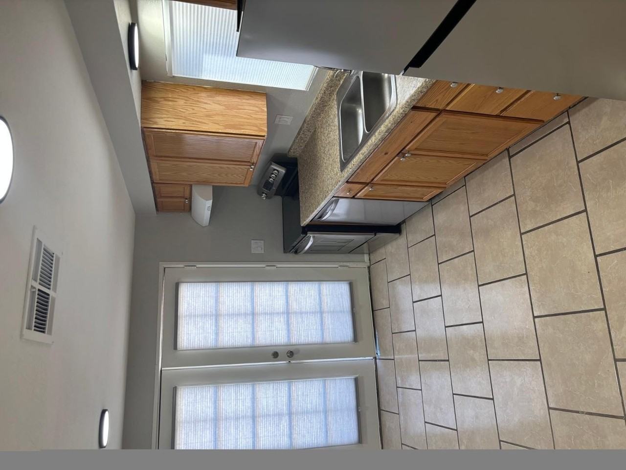 168 S 54th St #B - Photo 5 of 14