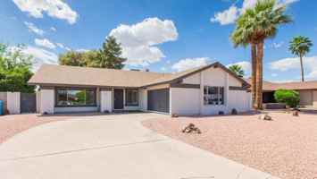 featured image of 2607 E Larkspur Dr