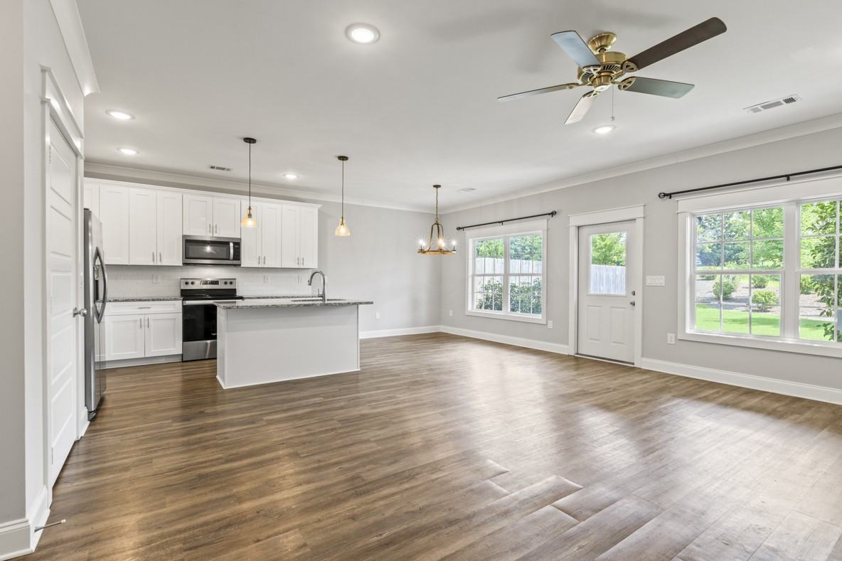 1428 Gatewood Pl #1 - Photo 4 of 24