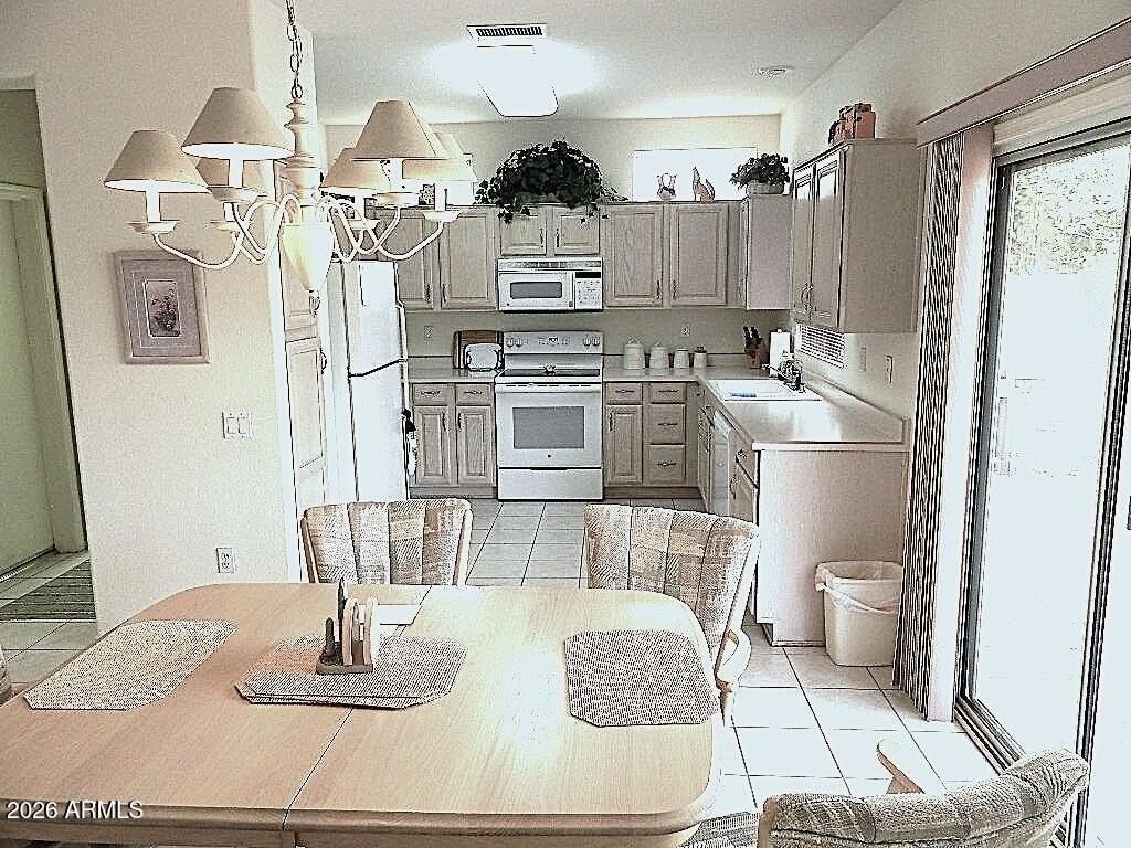 22520 N Via De La Caballa - Photo 7 of 20