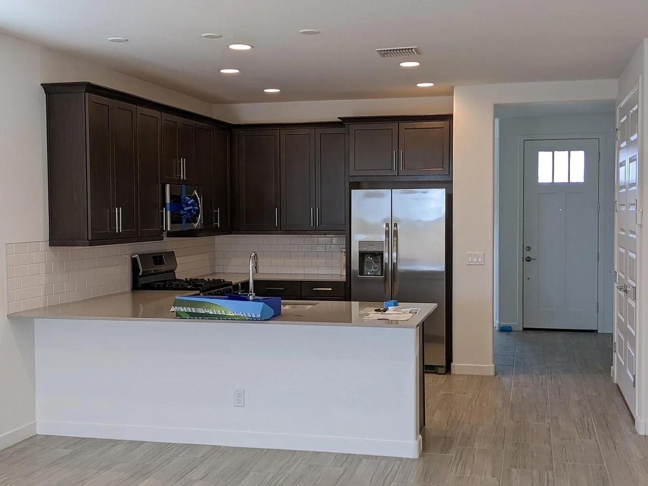 2250 E Kelly Dr - Photo 5 of 35