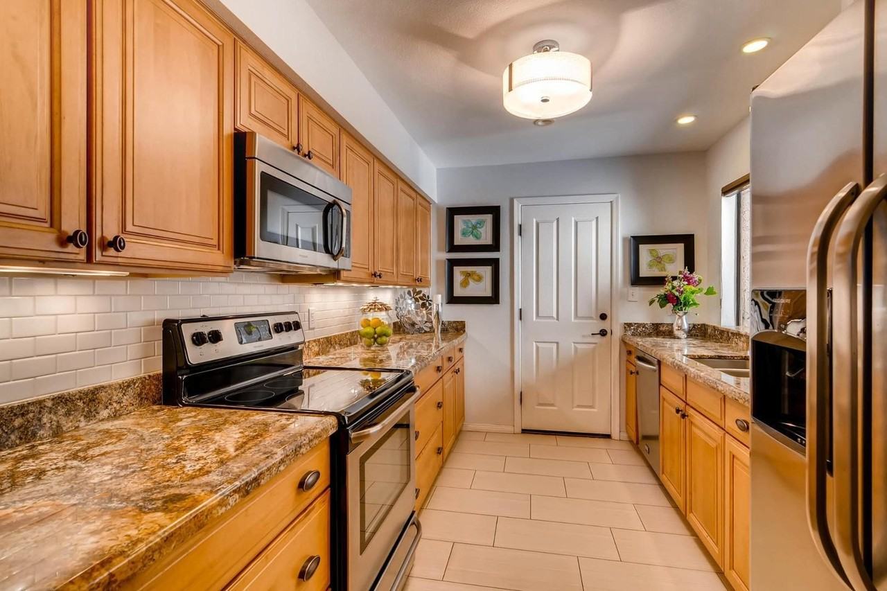 10055 E Mountainview Lake Dr #1046 - Photo 7 of 23