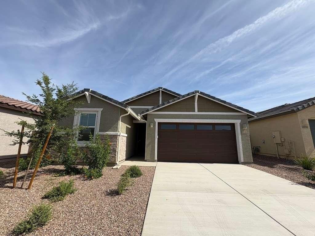 4738 E Kenneth Ln - Photo 2 of 42