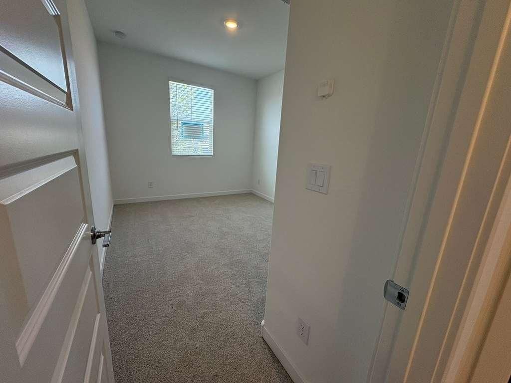 4738 E Kenneth Ln - Photo 5 of 42