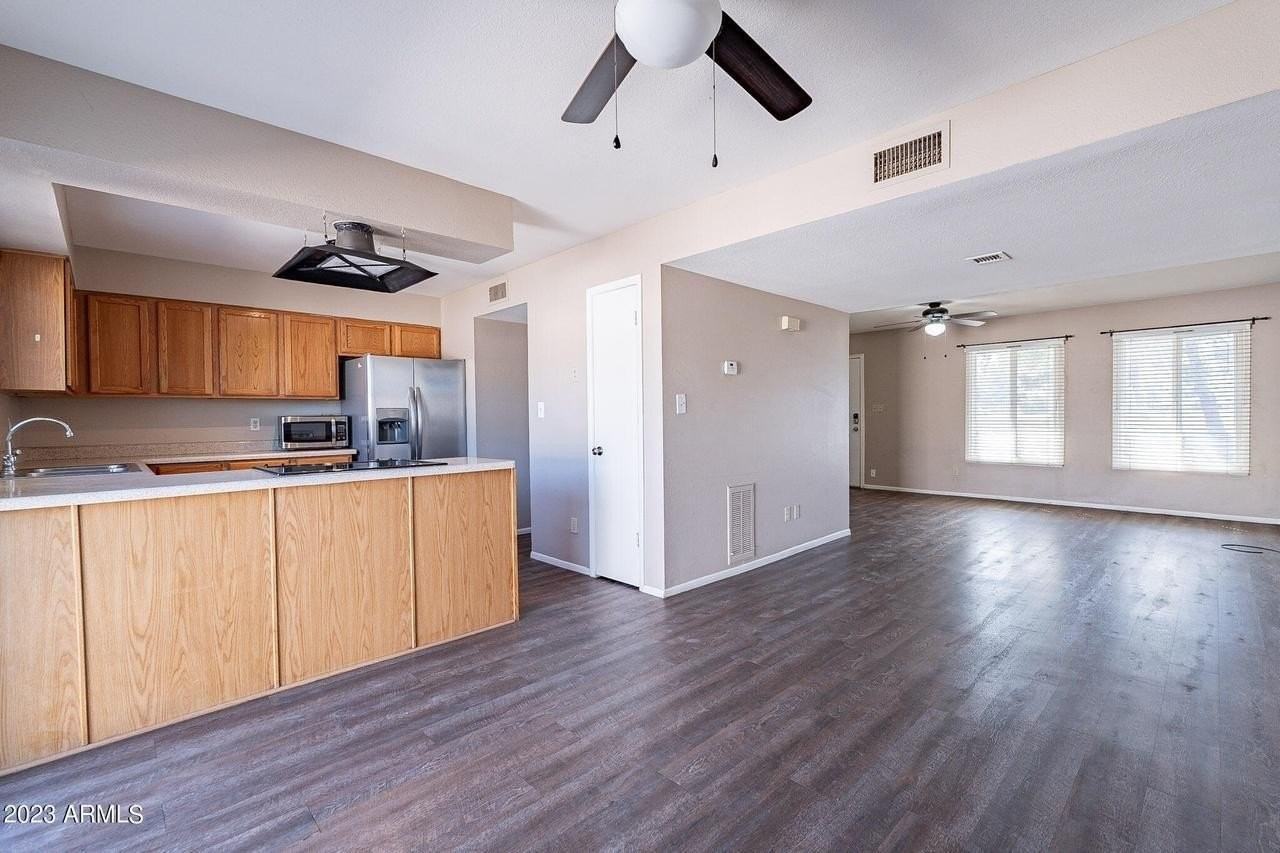 6526 S Mcallister Ave - Photo 2 of 3