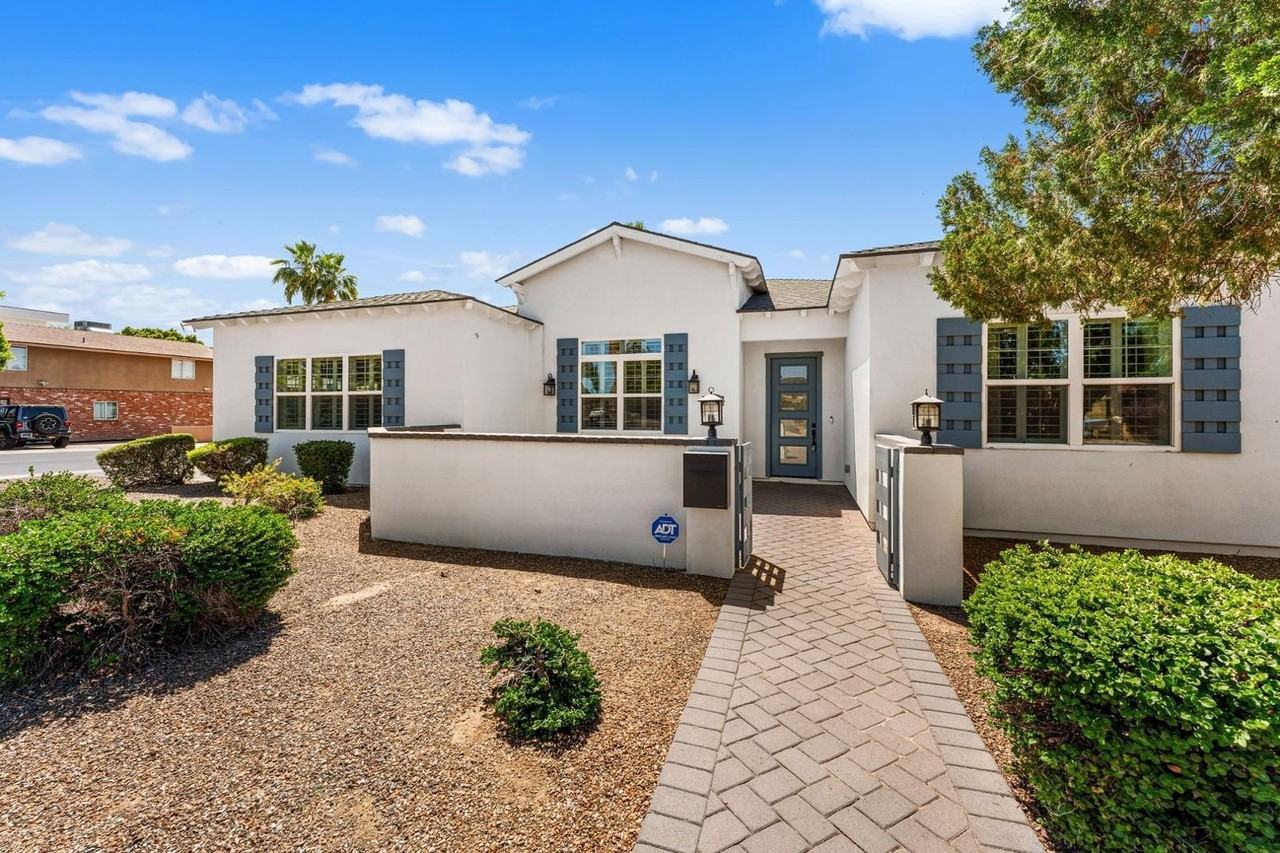 4145 E Campbell Ave - Photo 2 of 45