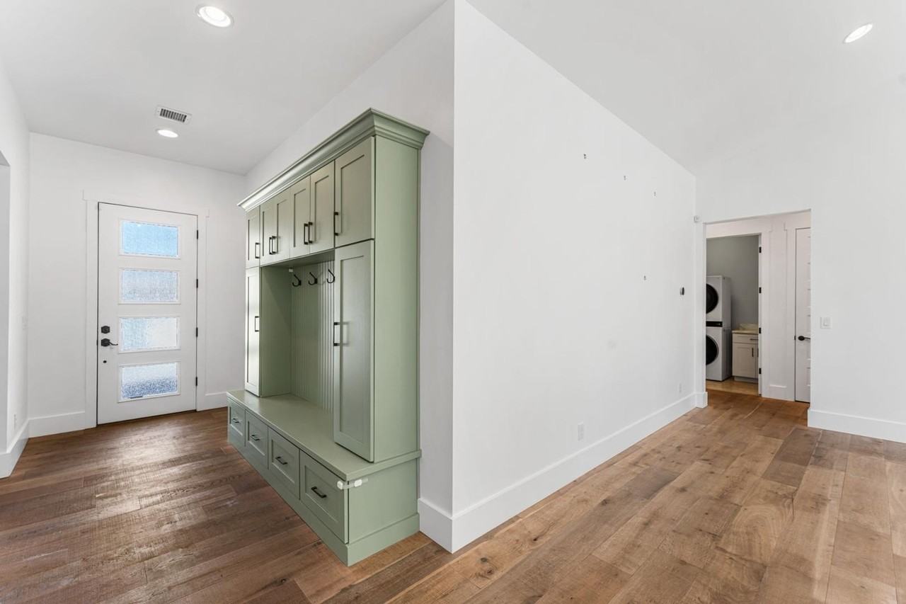 4145 E Campbell Ave - Photo 5 of 45