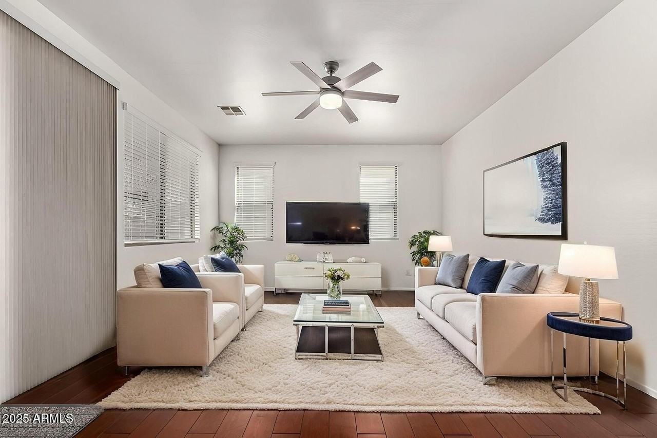 390 W Wisteria Pl - Photo 7 of 38