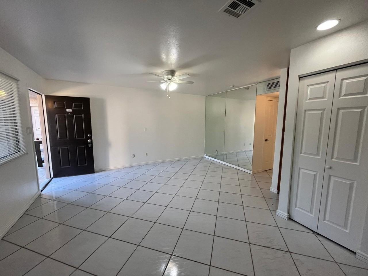 12440 N 20th St #101 - Photo 5 of 14