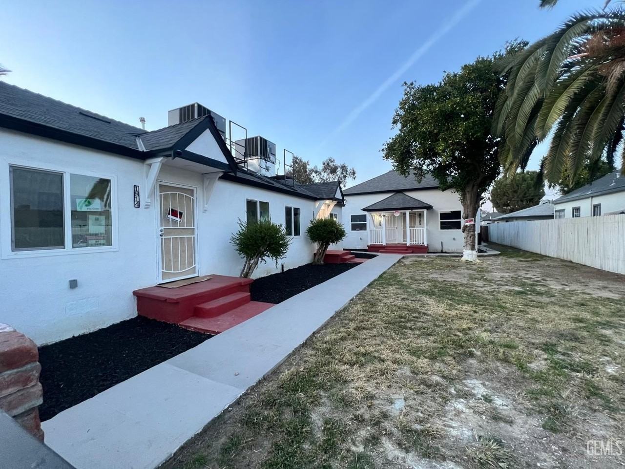 1804 Forrest St #1806 - Photo 2 of 7