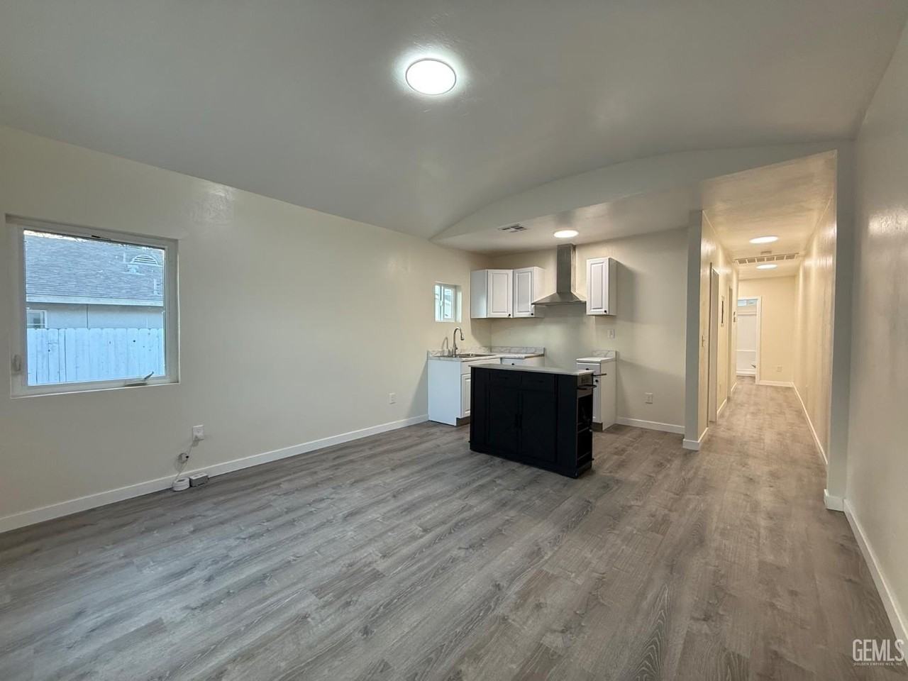 1804 Forrest St #1806 - Photo 4 of 7