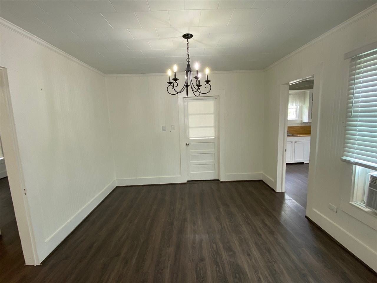 885 High St - Photo 3 of 9