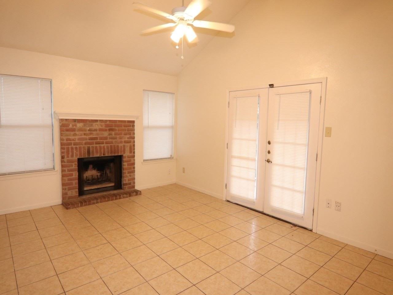 9765 Shepherd Dr - Photo 6 of 16