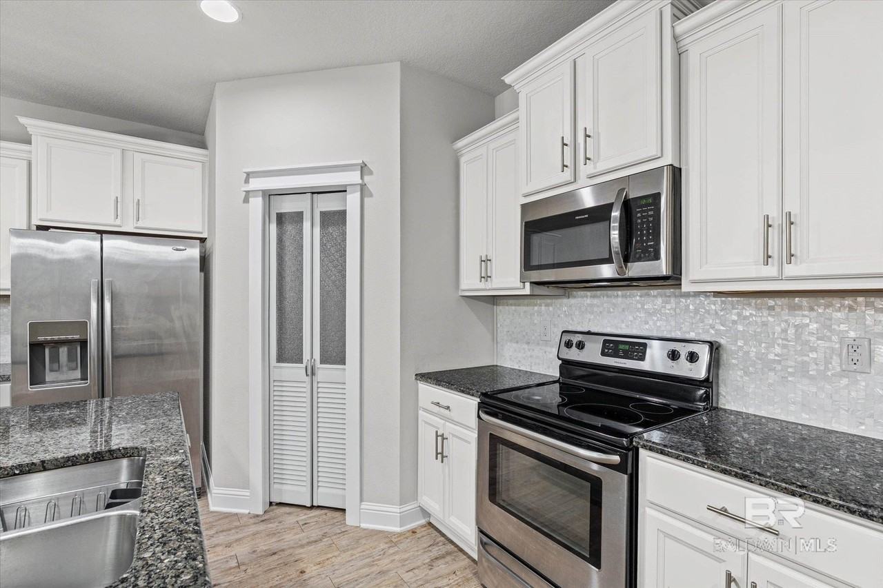 21549 Yosemite Blvd - Photo 5 of 24