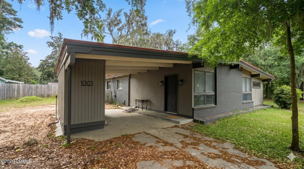 1003 Broad River Dr - Photo 2 of 30