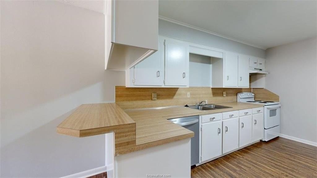 3921 Olive St #B - Photo 4 of 19