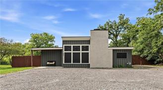 402 Williamson Dr - Photo 1 of 1