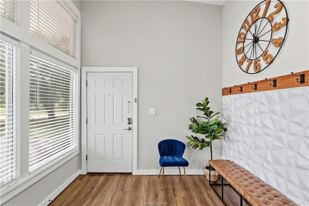 402 Williamson Dr - Photo 3 of 25