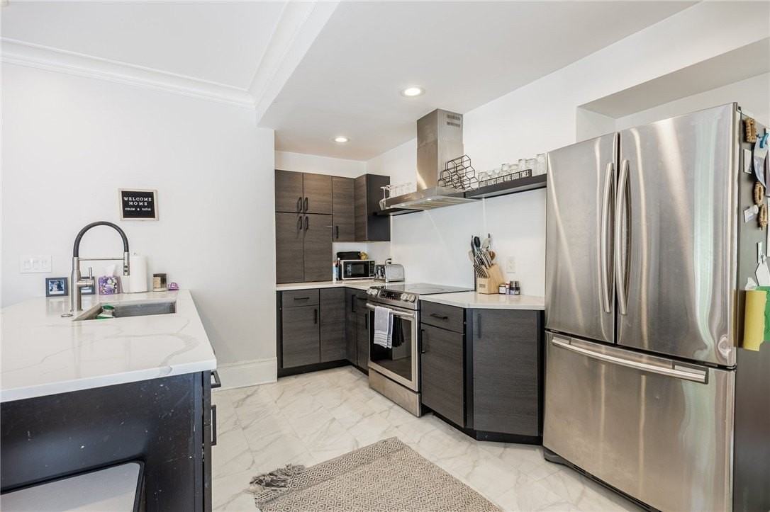 256 Oxford St #1 - Photo 6 of 24